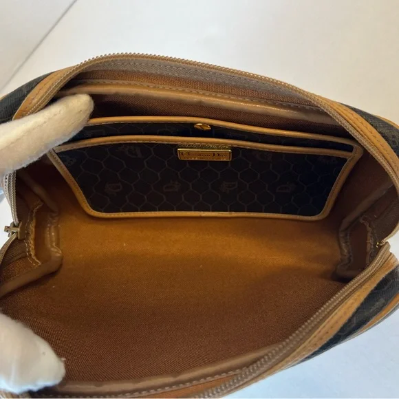 Christian Dior‎ honeycomb clutch/pouch - Picture 8 of 11